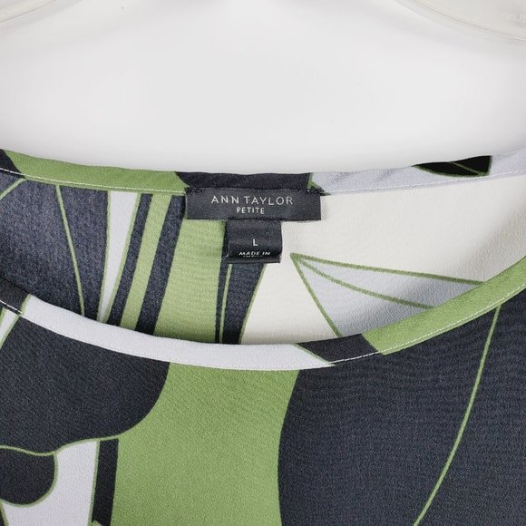 Ann Taylor Petite Long Sleeved Leaf Pattern Blouse Sz PL - Picture 6 of 6